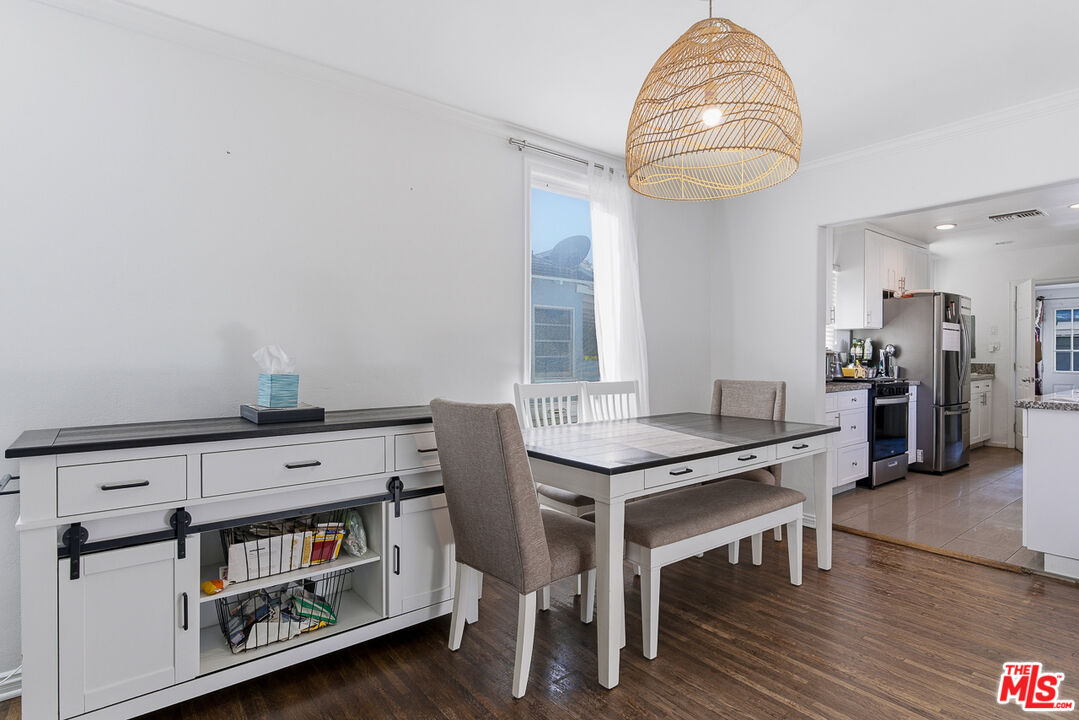 611 N Buena Vista St