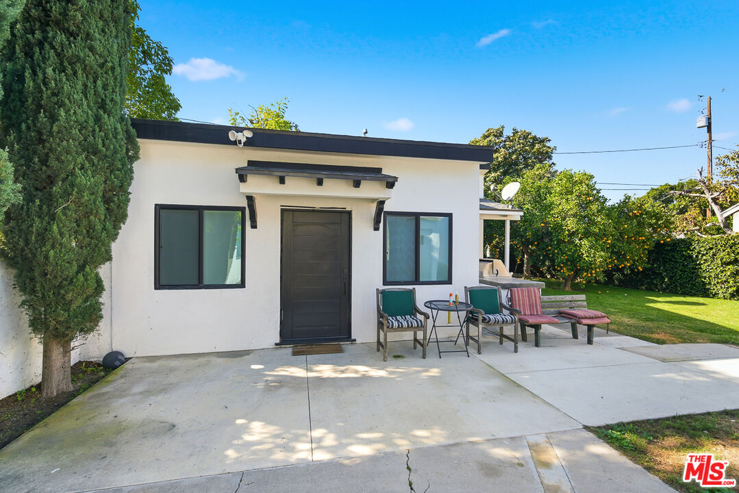 611 N Buena Vista St