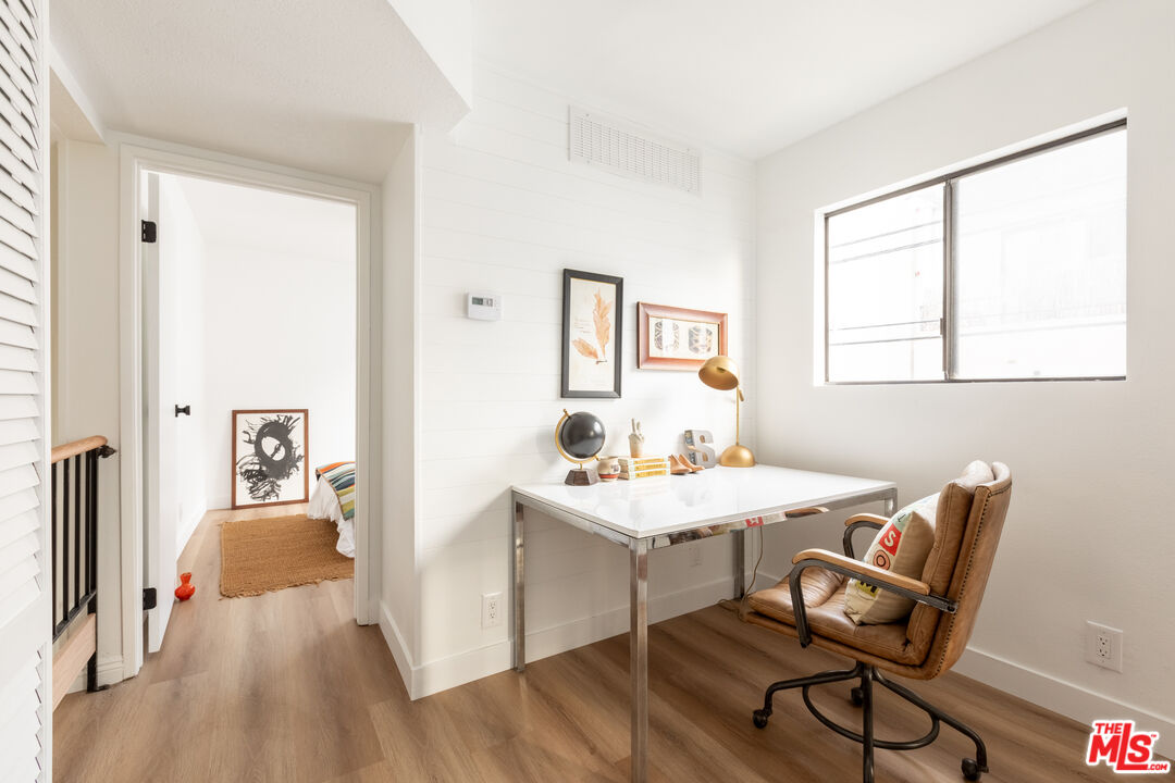 3832 W Avenue 43 Unit: 11