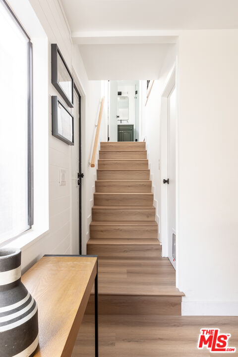 3832 W Avenue 43 Unit: 11