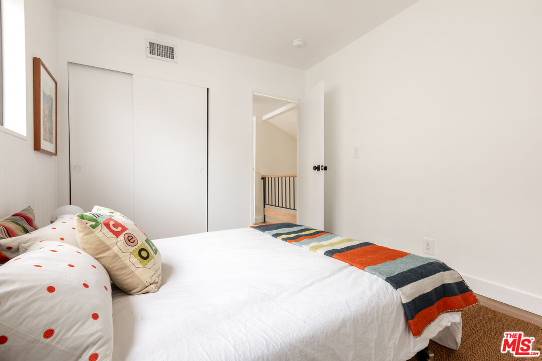 3832 W Avenue 43 Unit: 11