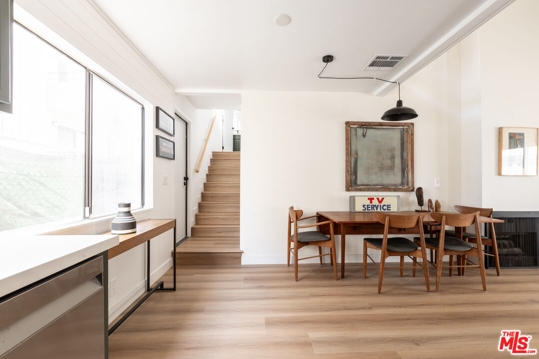 3832 W Avenue 43 Unit: 11