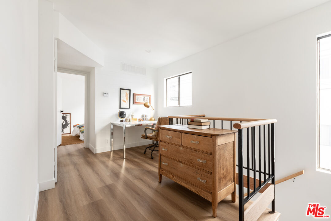 3832 W Avenue 43 Unit: 11