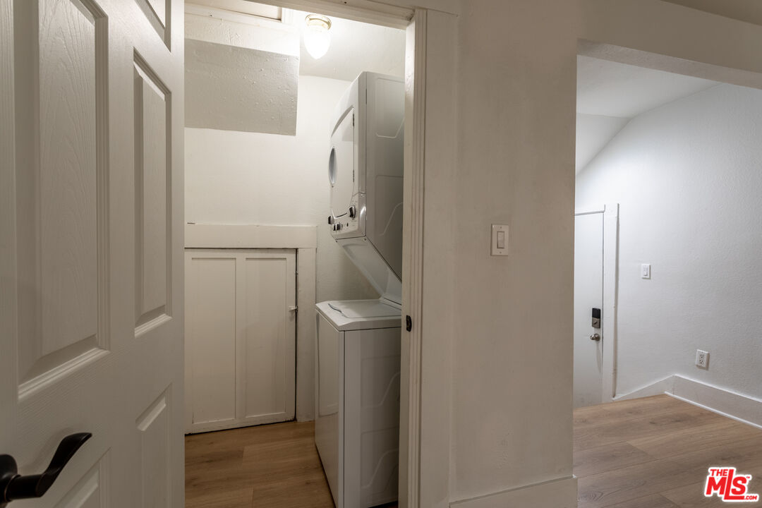 2217 Scott Ave Unit: 1/4