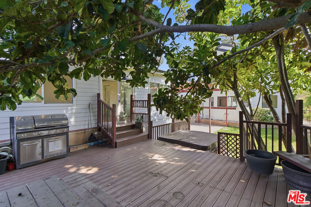 1301 Angelus Ave Unit: ADU