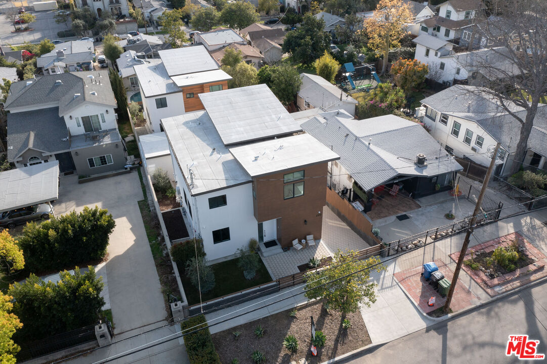 2512 Berkeley Ave