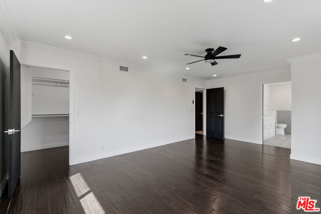 1301 Angelus Ave