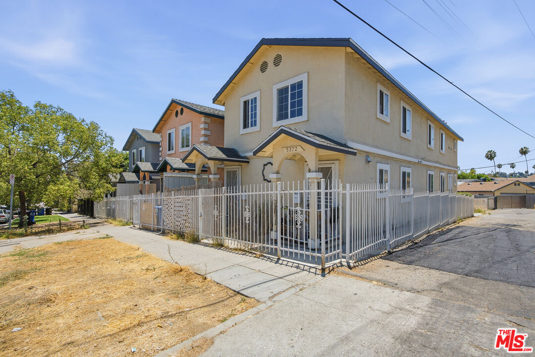 5370 Poplar Blvd