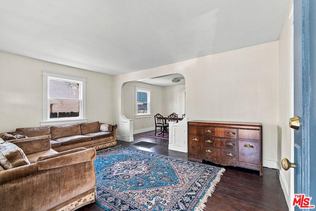 412 N Bernal Ave
