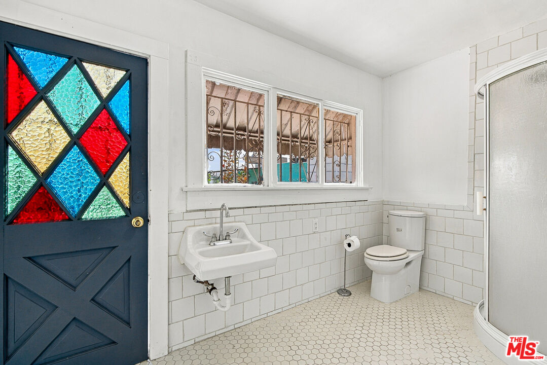 412 N Bernal Ave