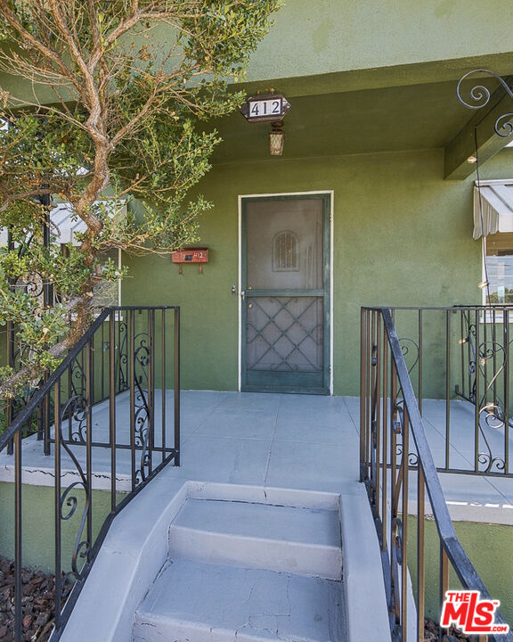 412 N Bernal Ave