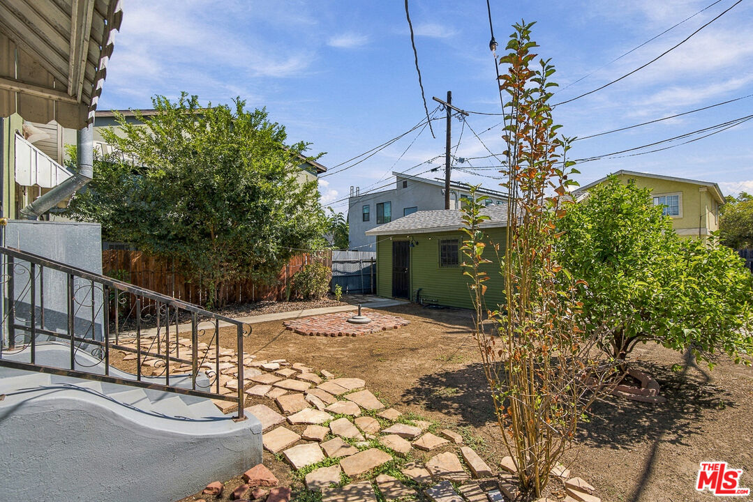 412 N Bernal Ave