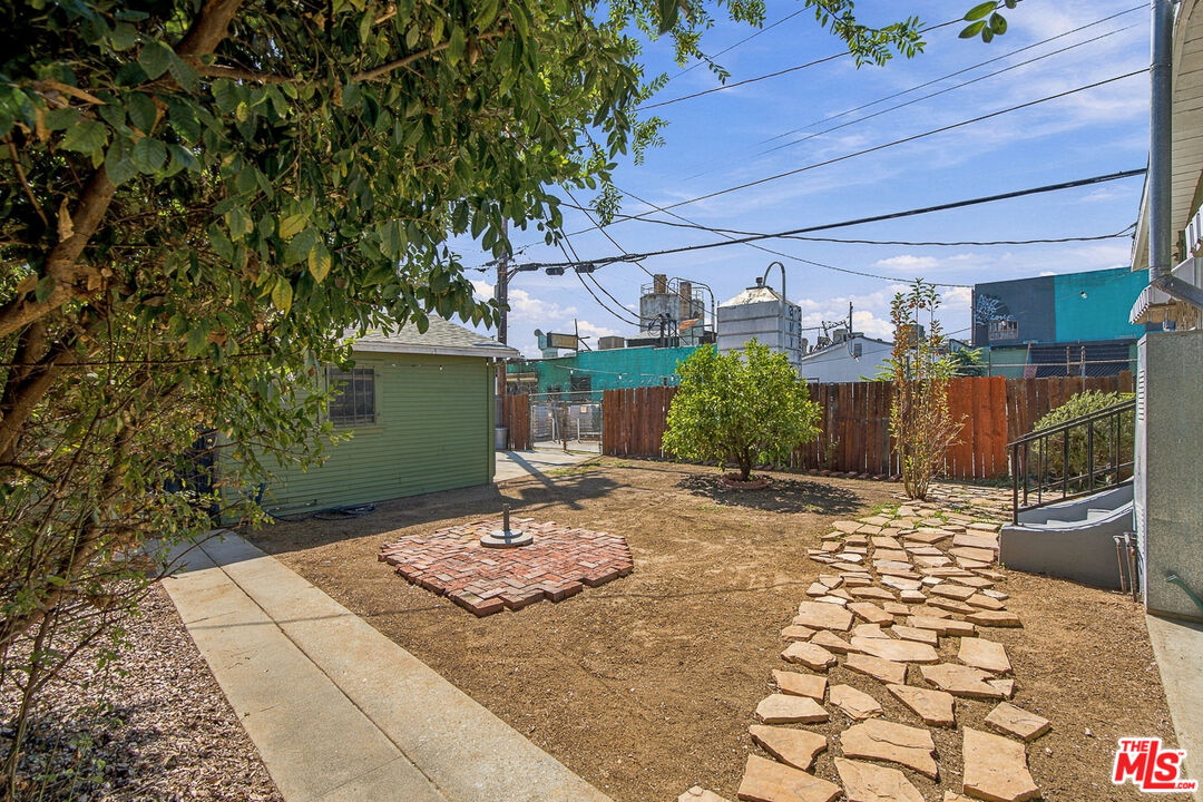 412 N Bernal Ave