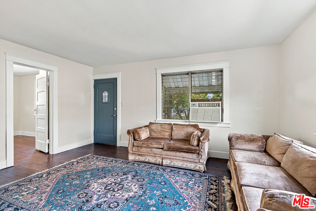 412 N Bernal Ave