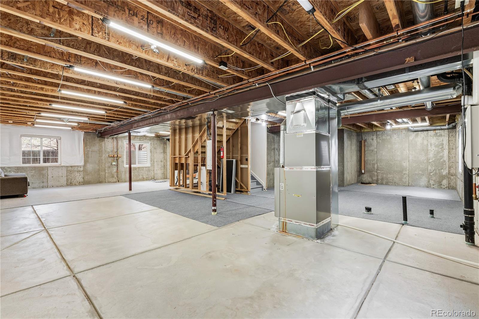 112 Stone Canyon Drive
