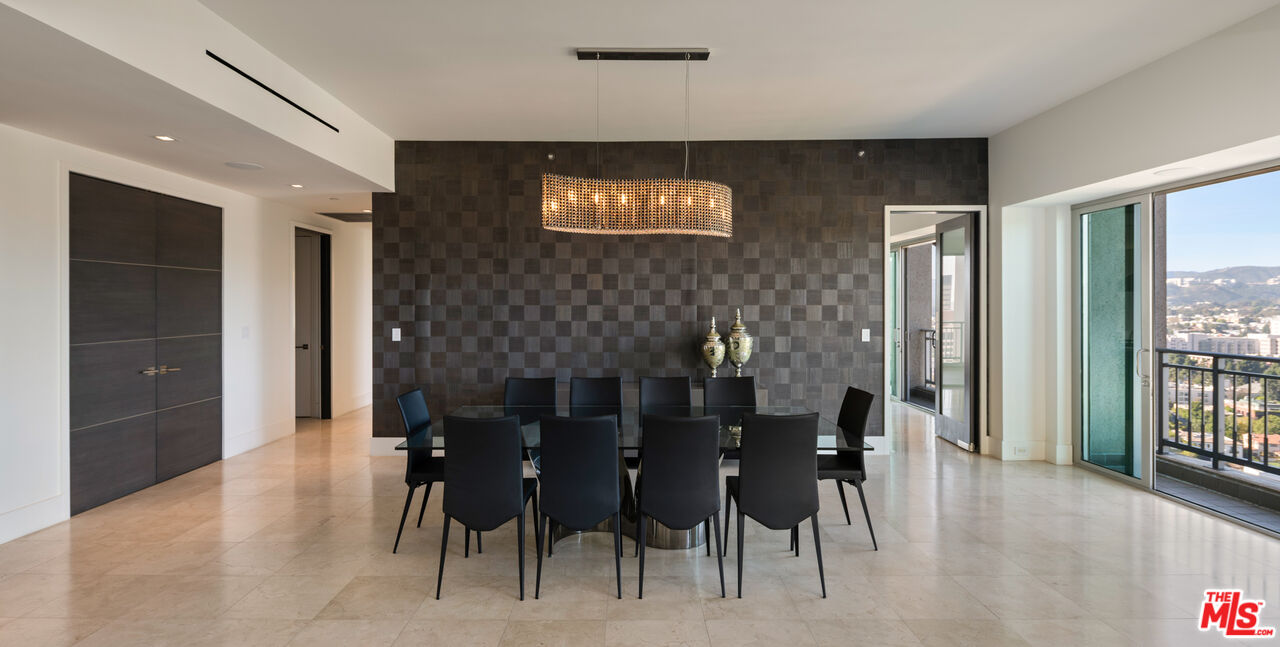 10727 Wilshire Blvd Unit: PH2