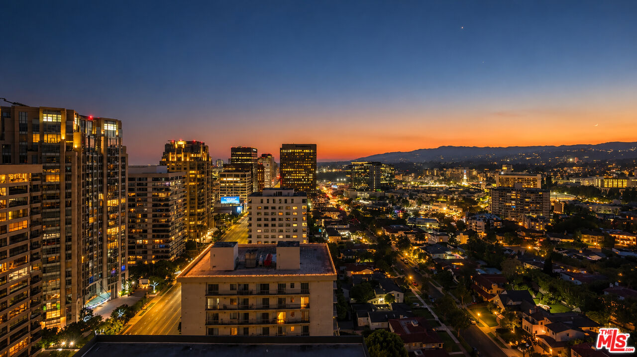 10727 Wilshire Blvd Unit: PH 2