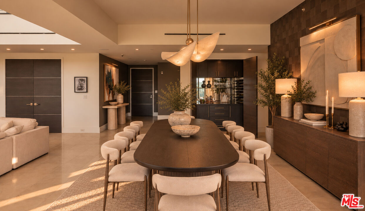 10727 Wilshire Blvd Unit: PH 2