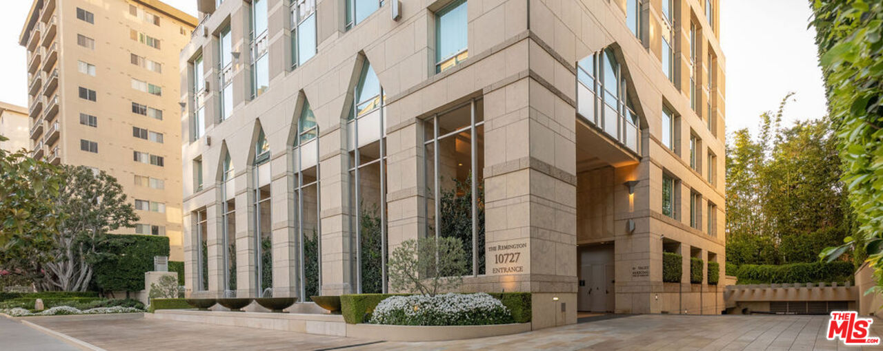 10727 Wilshire Blvd Unit: PH2