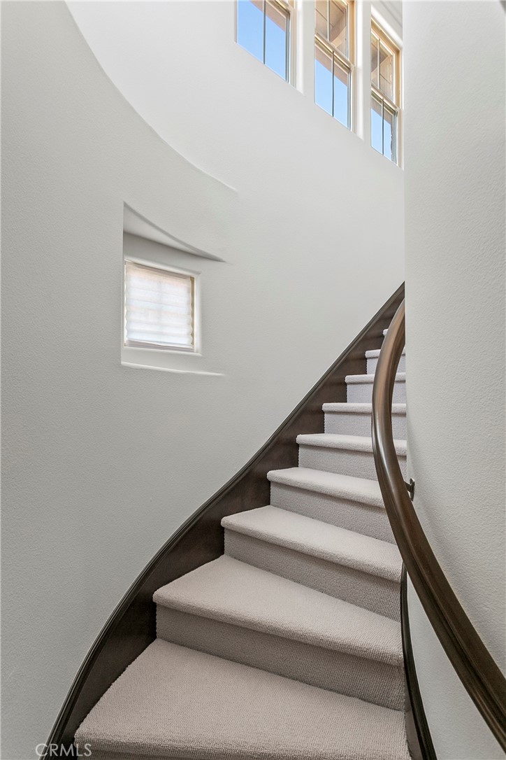 11 Sandalo Court
