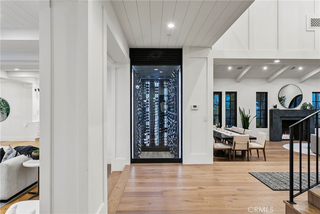 4 Thomas Road