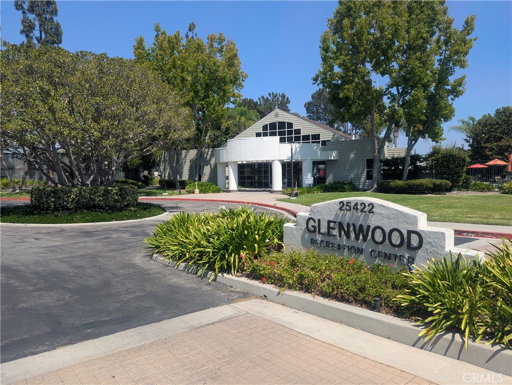 6 Parkwood