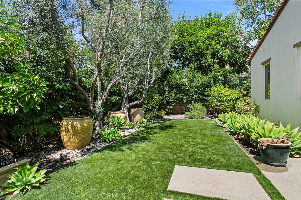 17 San Luis Obispo Street