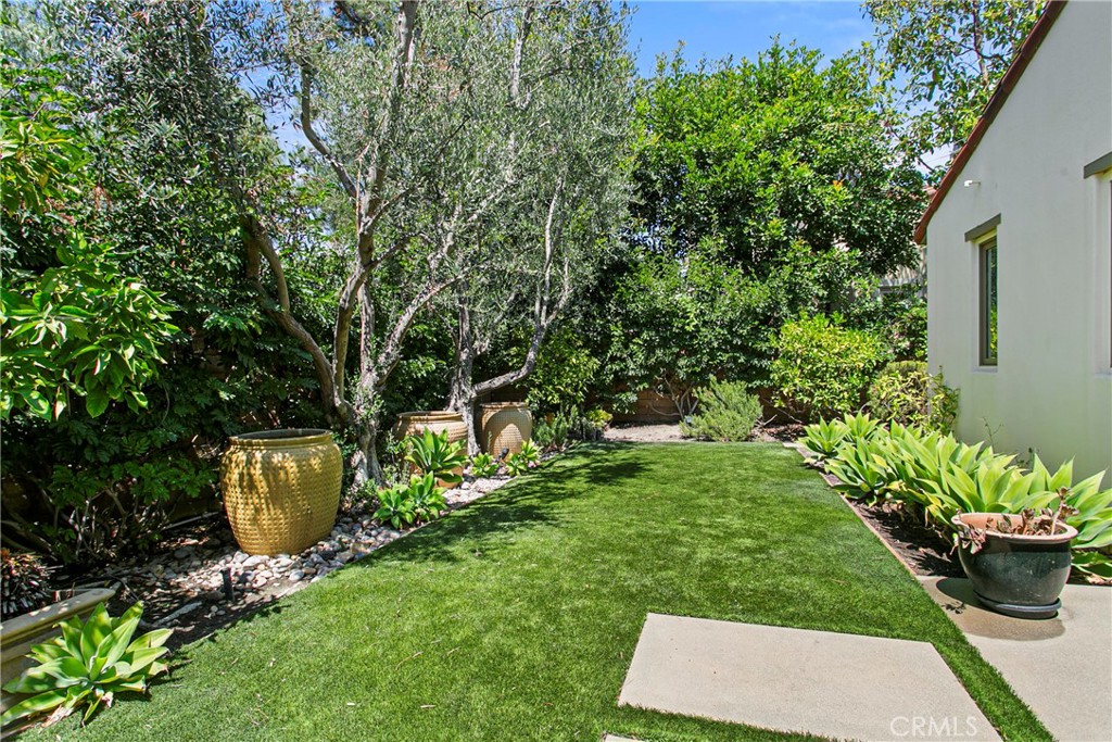 17 San Luis Obispo Street