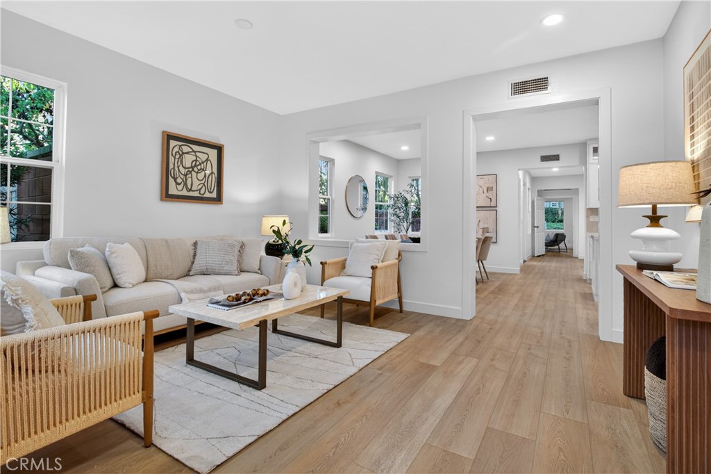 81 Zinnia Street
