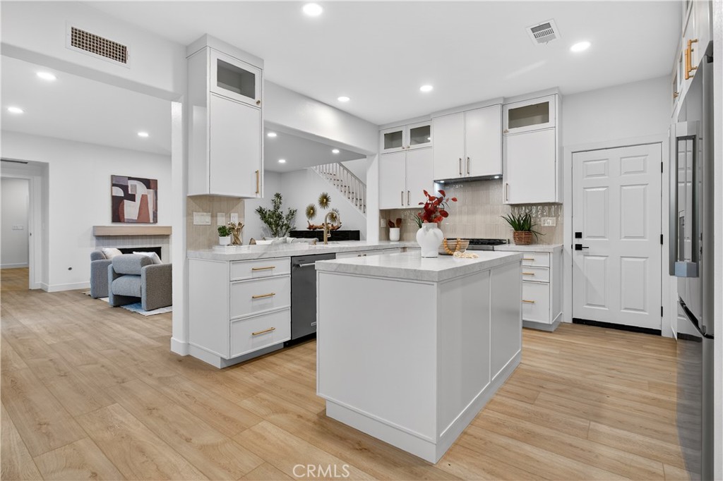 81 Zinnia Street