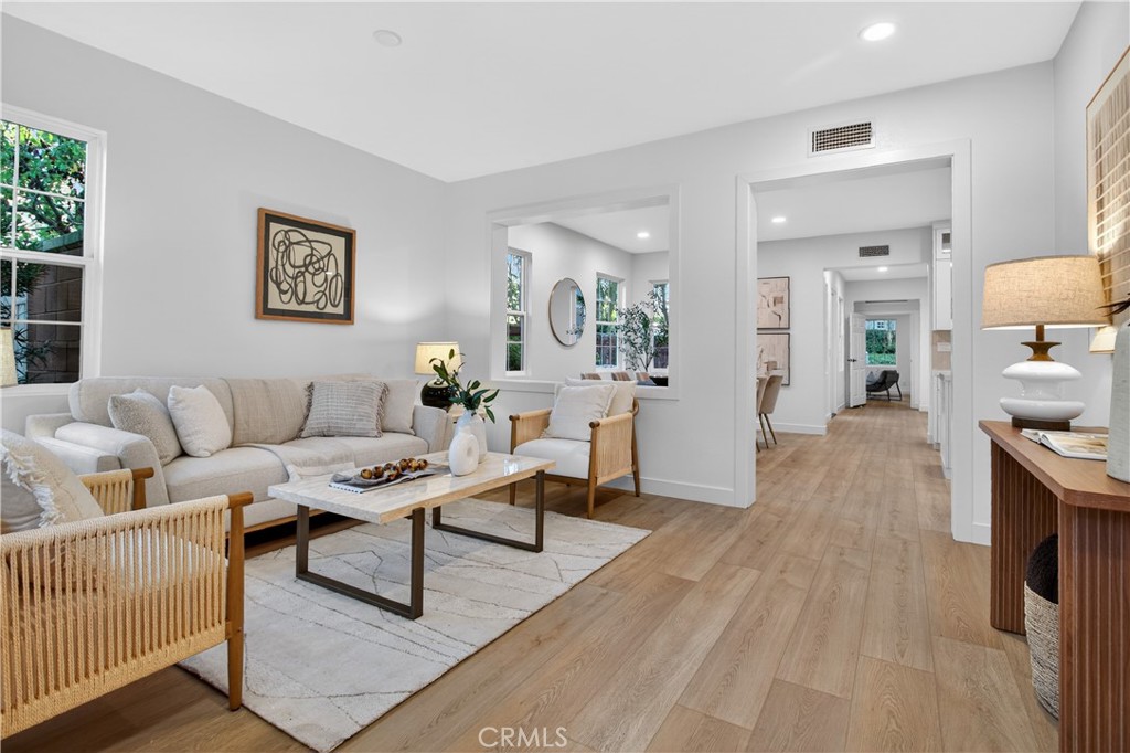 81 Zinnia Street
