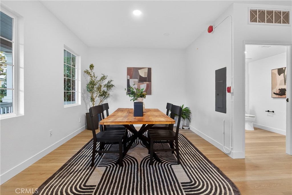 81 Zinnia Street