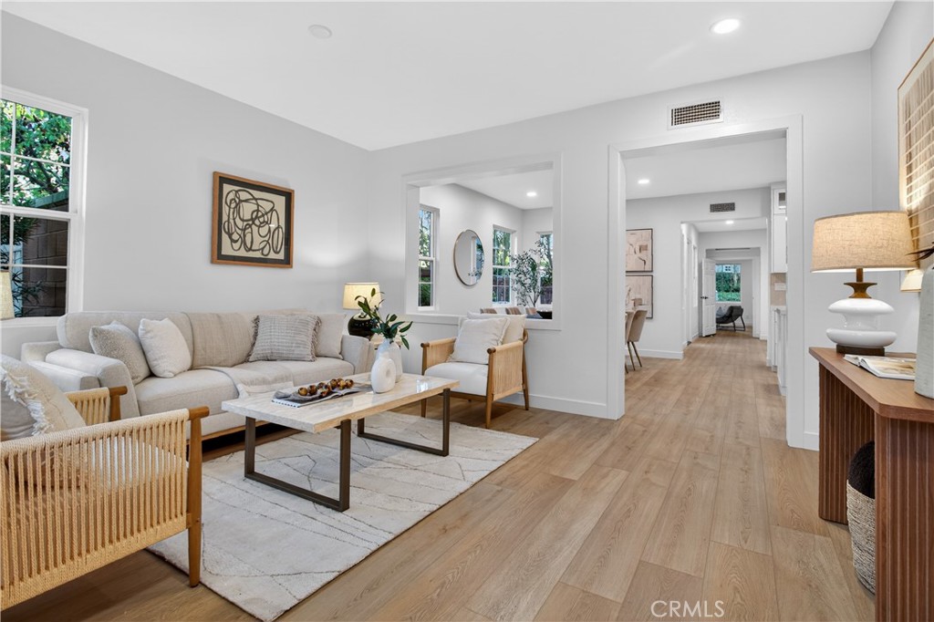 81 Zinnia Street