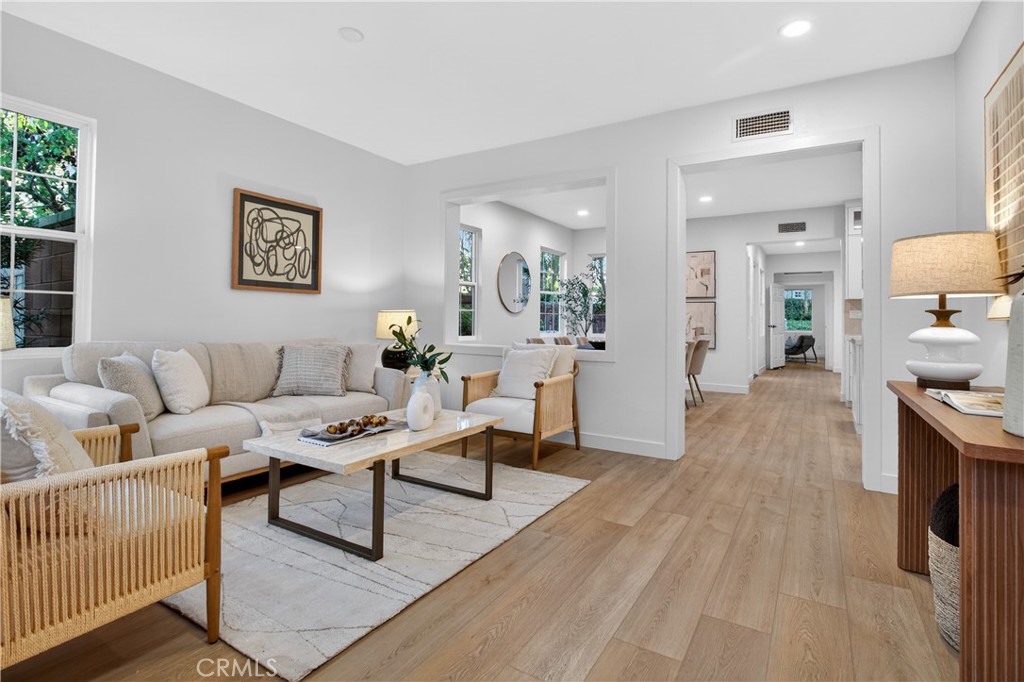 81 Zinnia Street