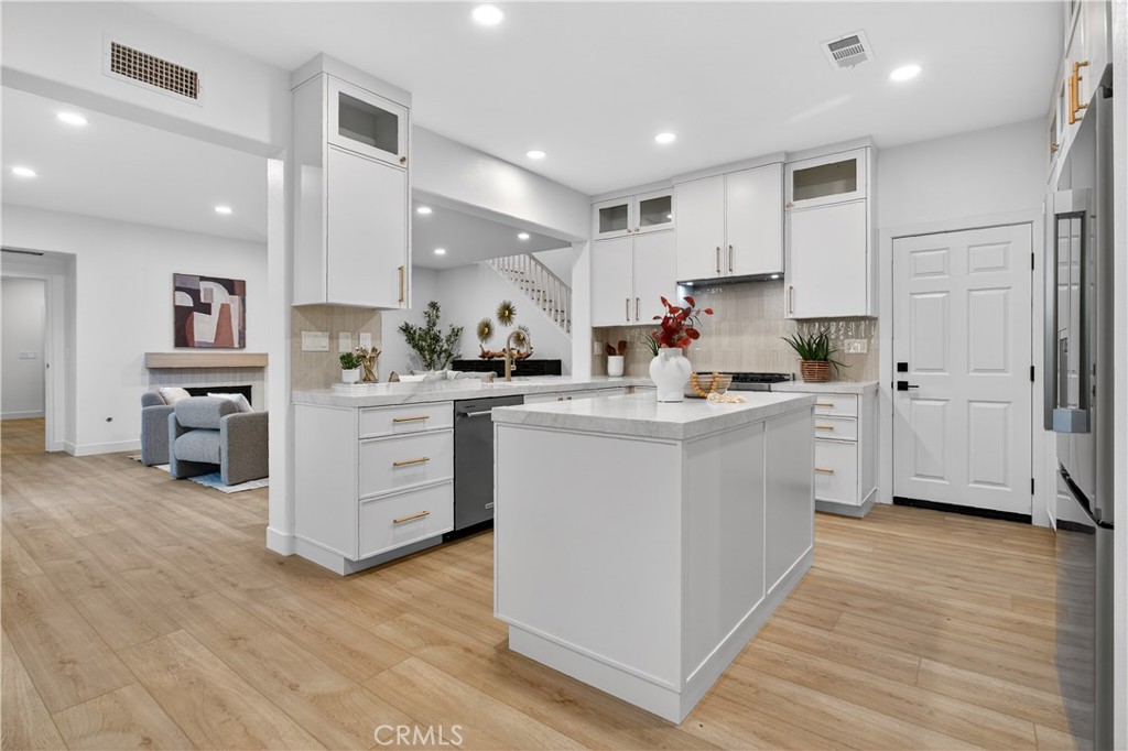 81 Zinnia Street