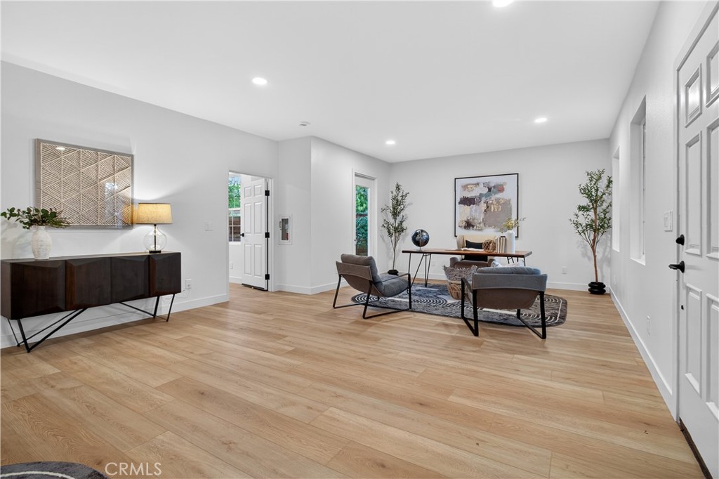 81 Zinnia Street