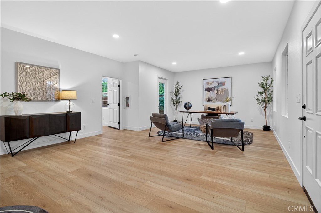 81 Zinnia Street