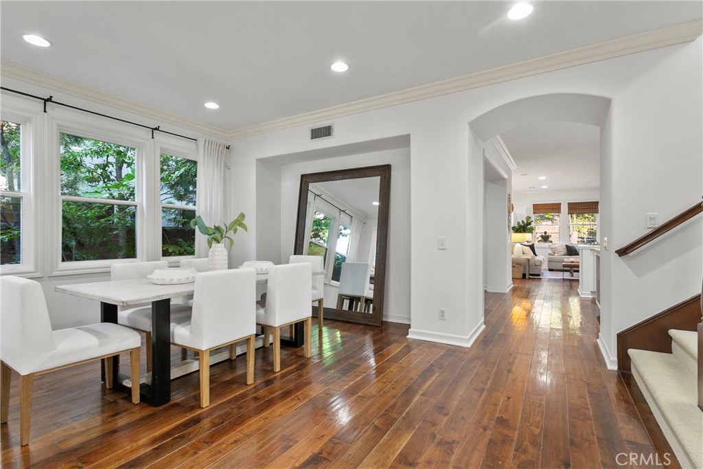 8 Scarlet Maple Drive