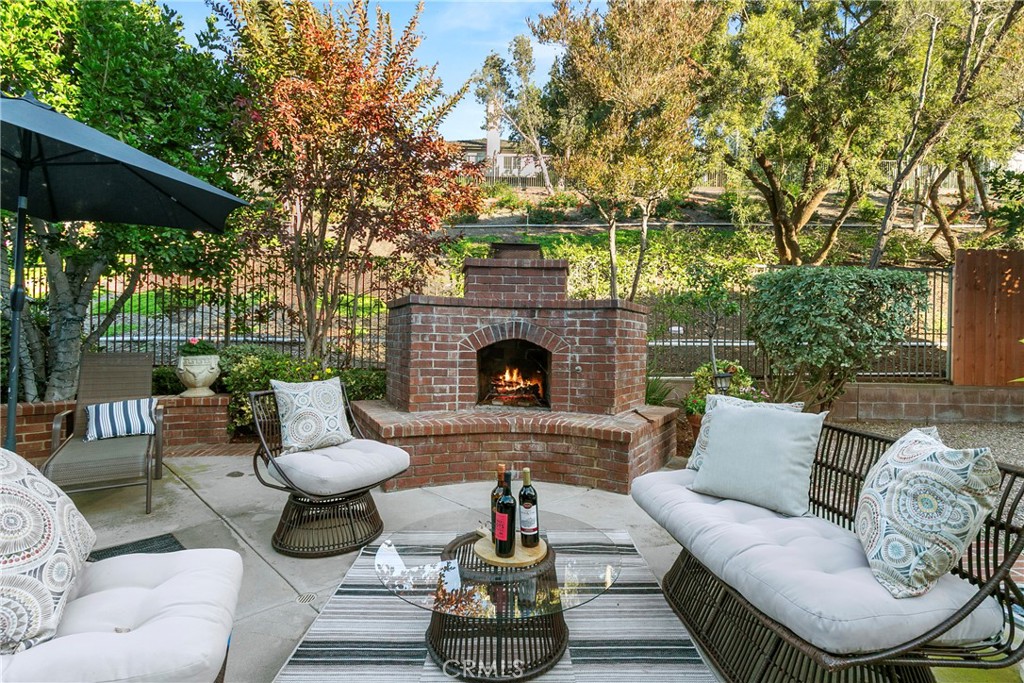 8 Scarlet Maple Drive