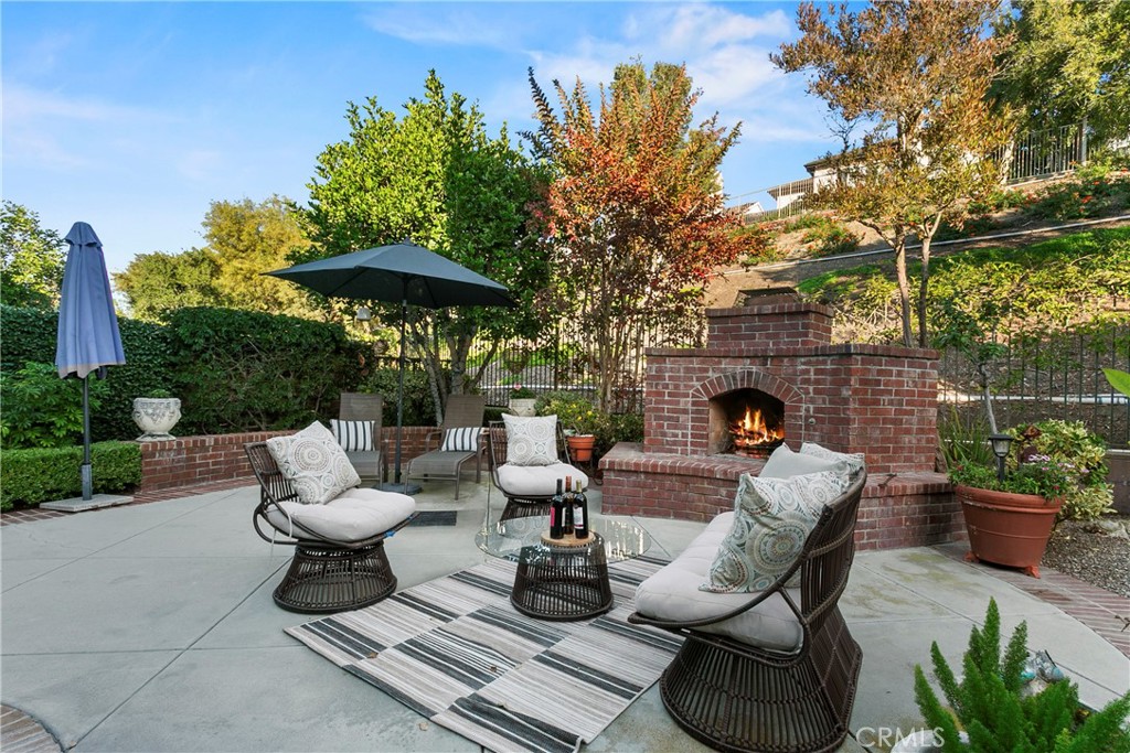 8 Scarlet Maple Drive