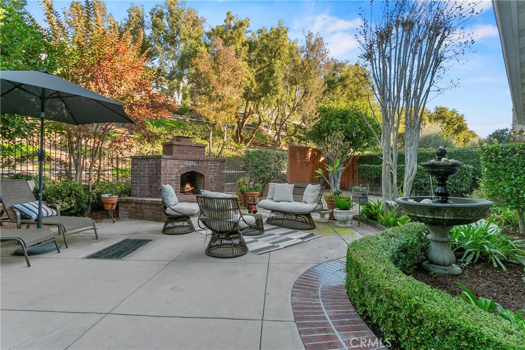 8 Scarlet Maple Drive