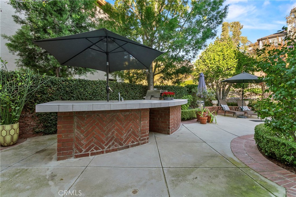 8 Scarlet Maple Drive