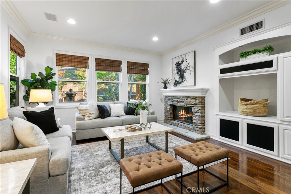 8 Scarlet Maple Drive