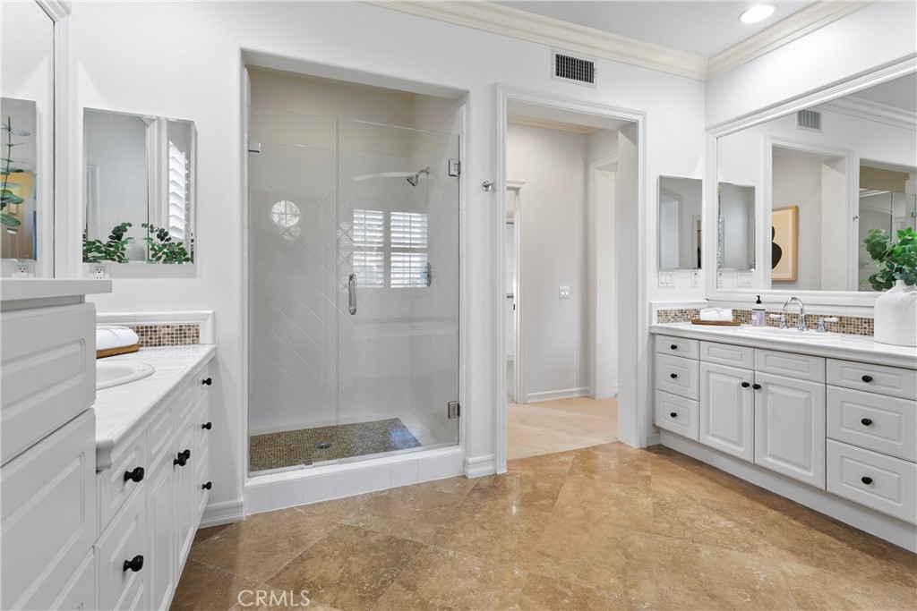 8 Scarlet Maple Drive