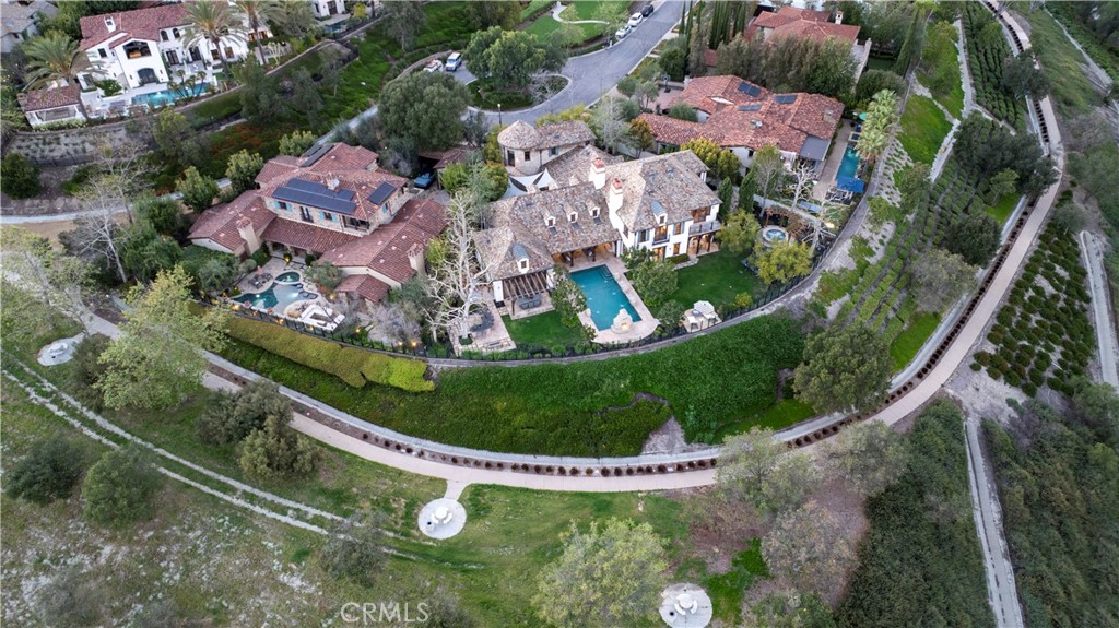 18 Mission Ridge Road