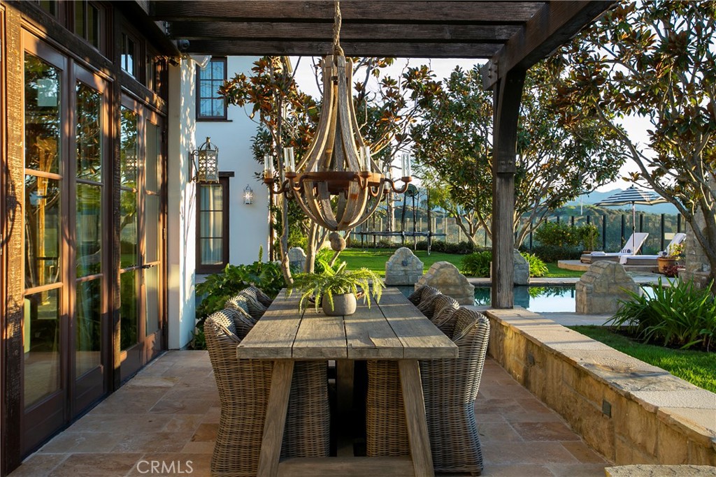 18 Mission Ridge Road