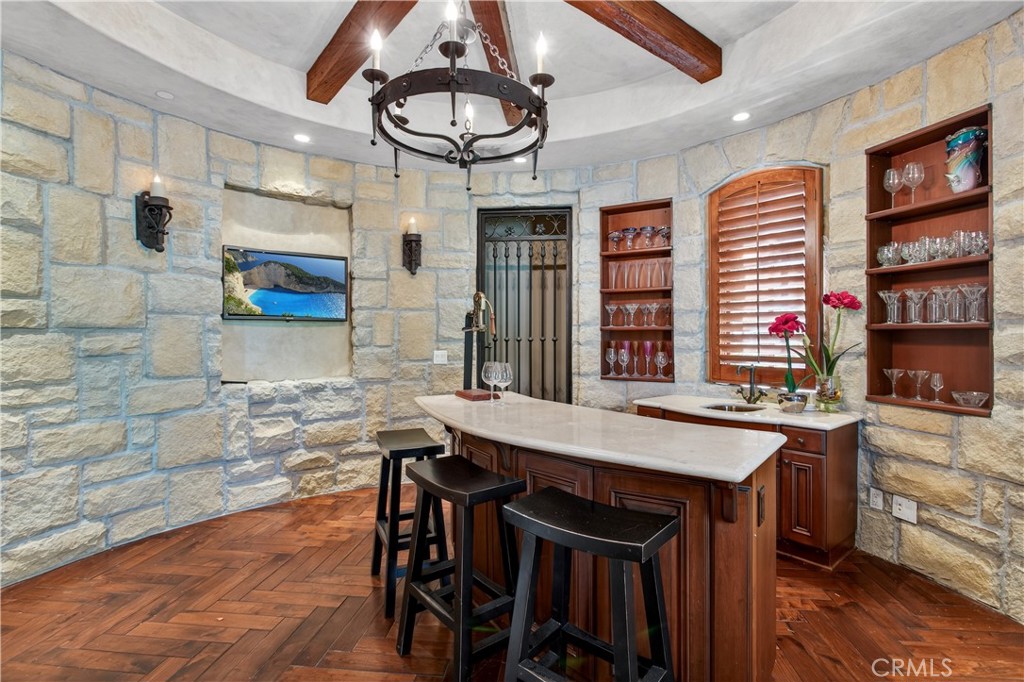 18 Mission Ridge Road