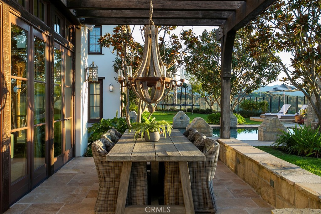 18 Mission Ridge Road