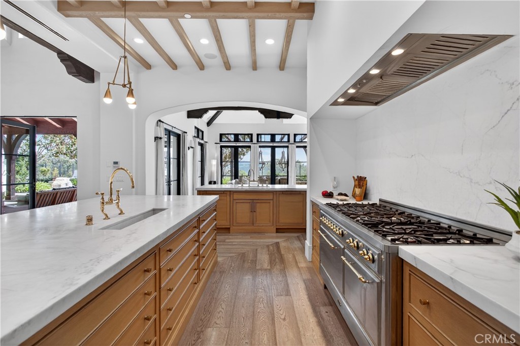 18 Mission Ridge Road