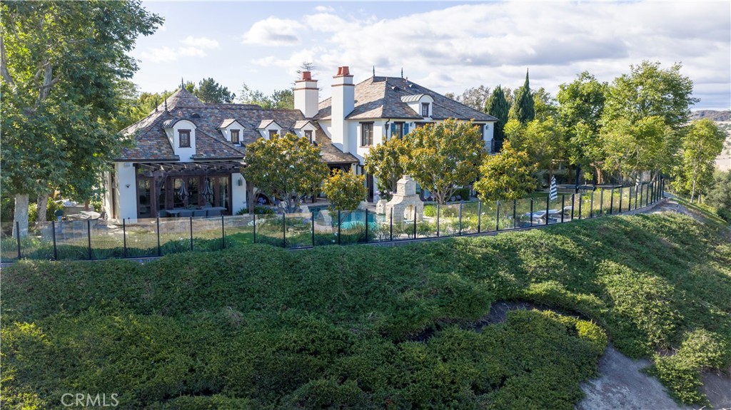 18 Mission Ridge Road